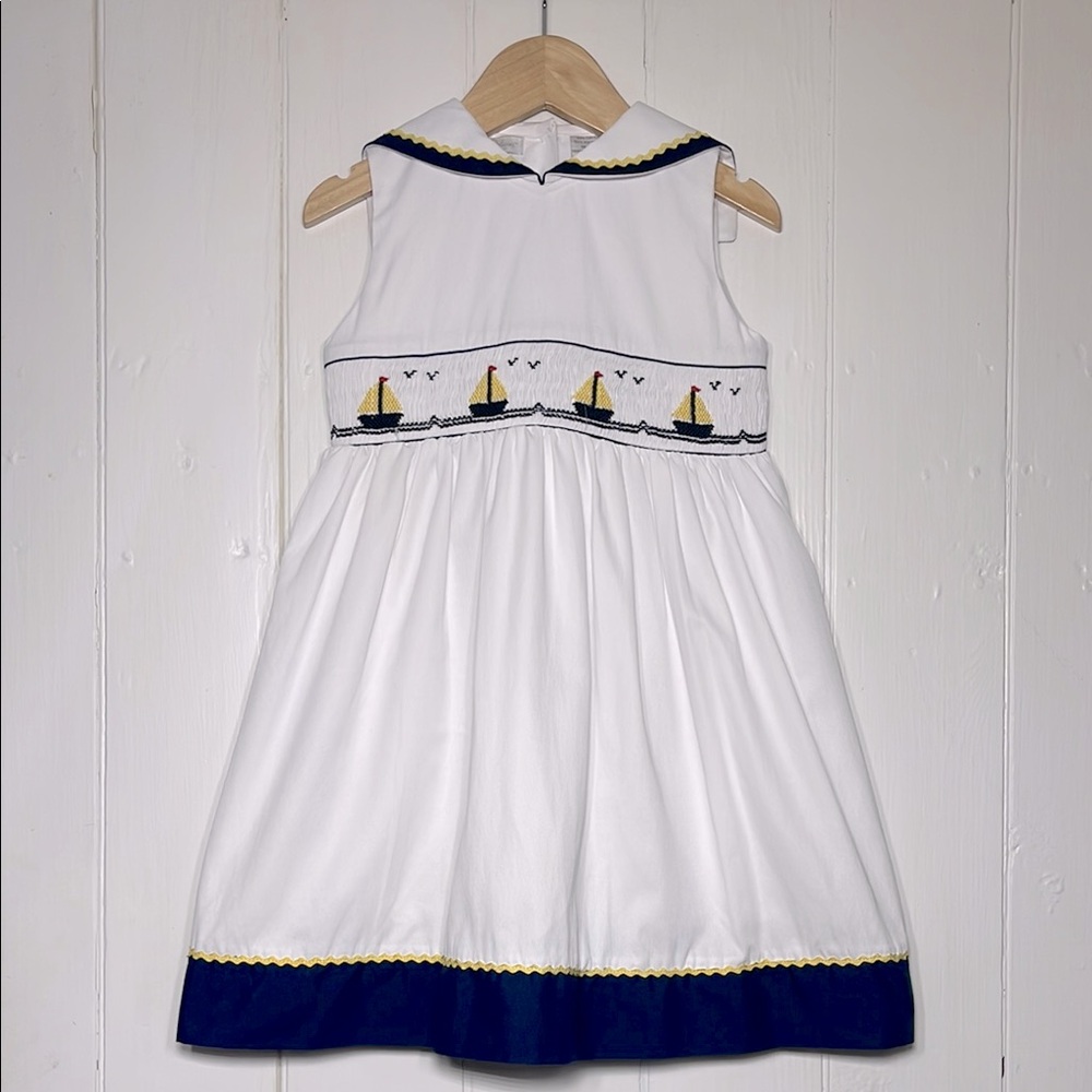 CARRIAGE BOUTIQUE VGUC Smocked Nautical Sailboat Dress